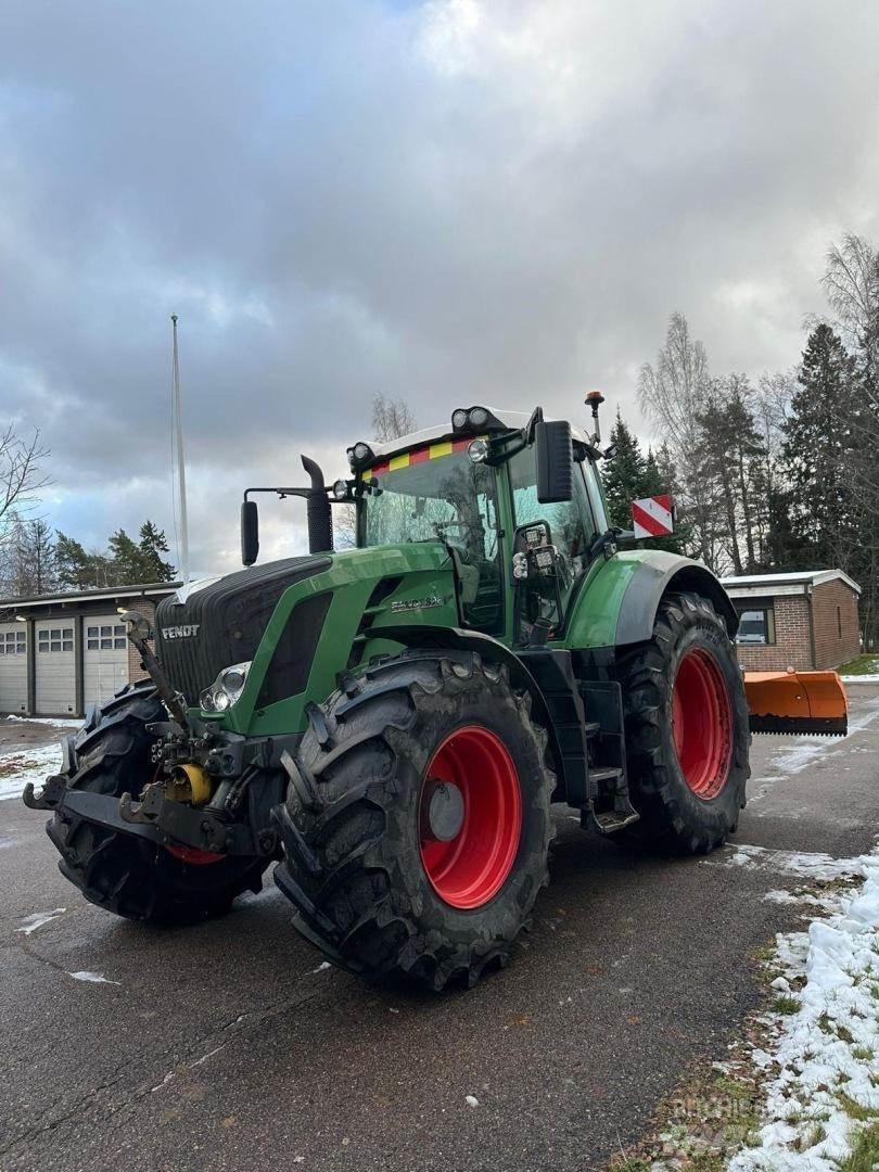 Fendt 828 VARIO Traktoren