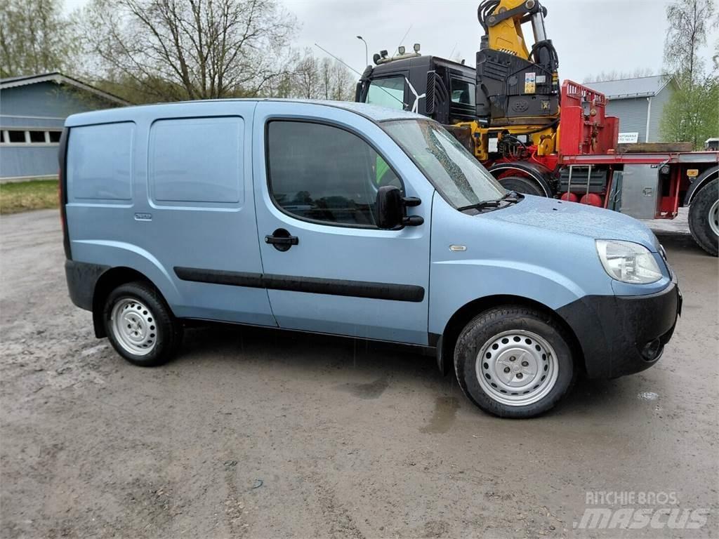 Fiat DOBLO Andere Transporter