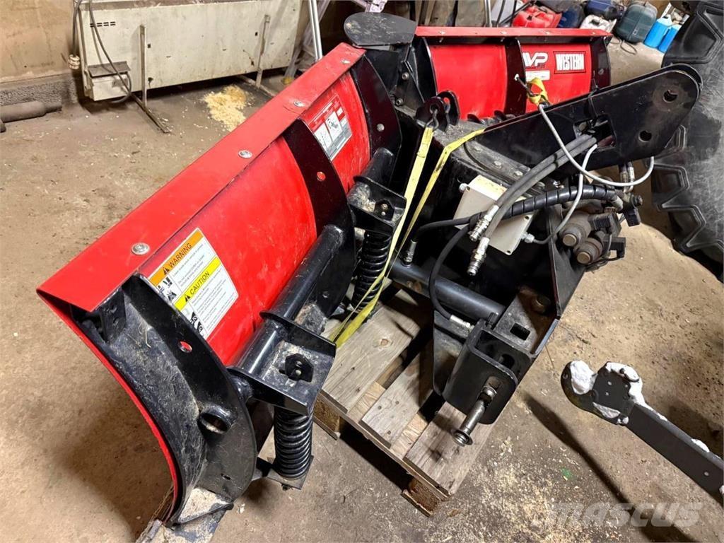 Hilltip Aura Schneeschilde und -pflüge