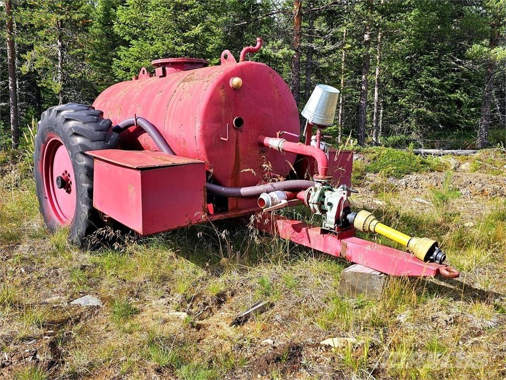  Imupainevaunu Sonstige Landmaschinen