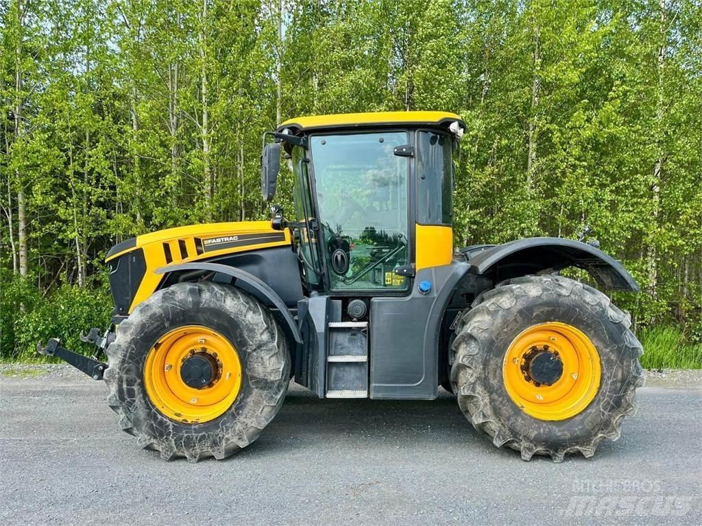 JCB Fastrack 4220 Traktoren