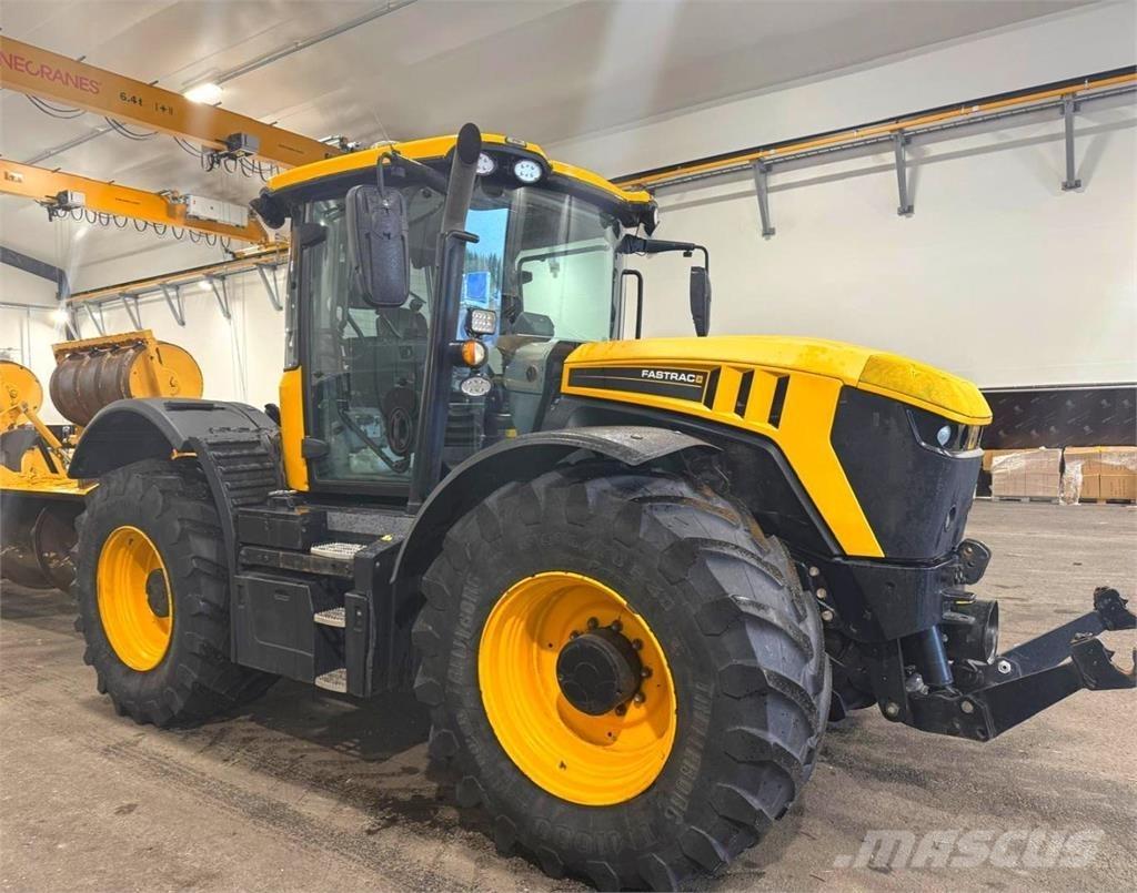 JCB Fastrack 4220 Traktoren