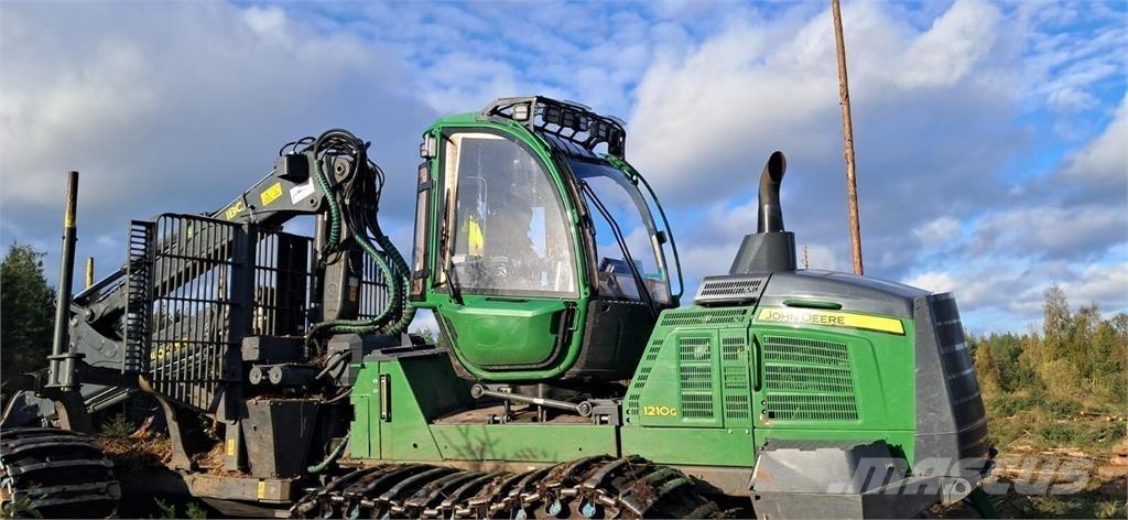 John Deere 1210G Forwarder