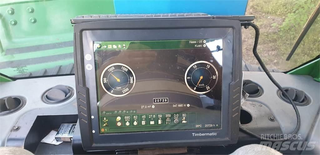 John Deere 1510 E Forwarder