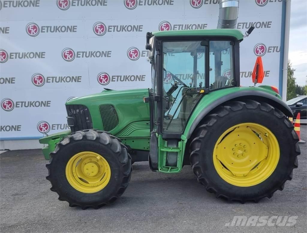 John Deere 6120SE Traktoren