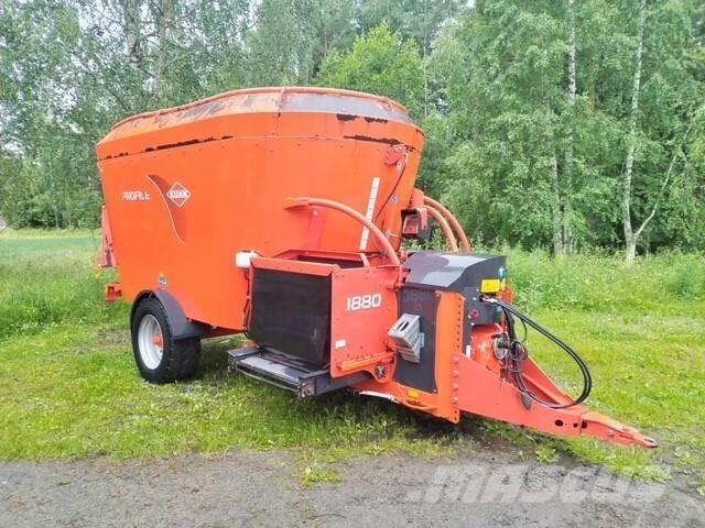 Kuhn Profile 1880 Weitere Viehgeräte
