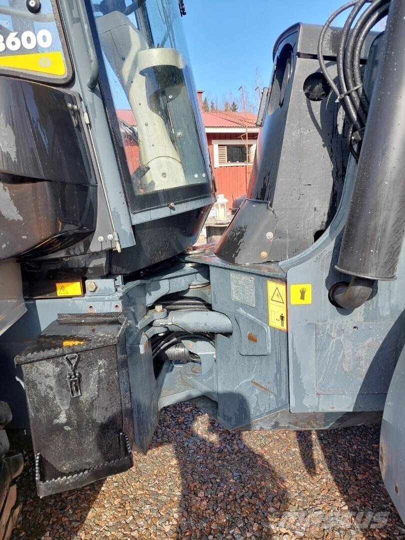 Lännen 8600 G Baggerlader