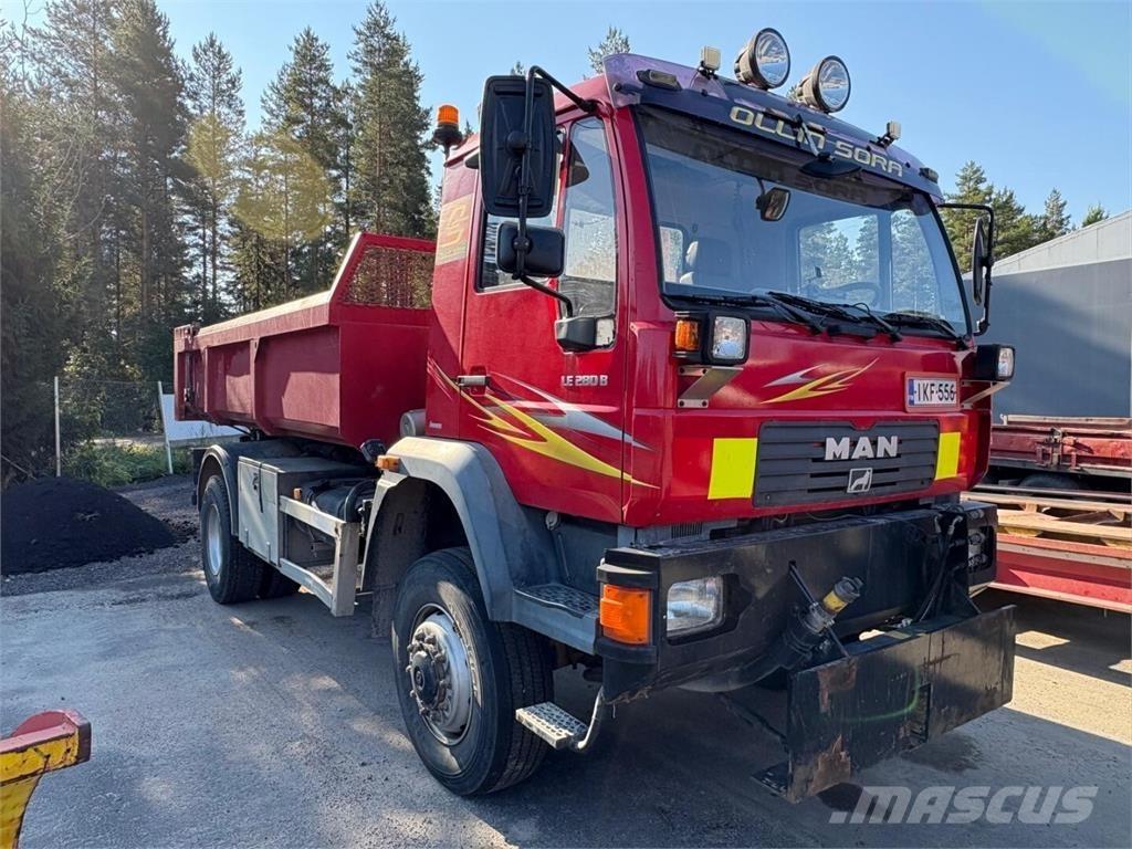 MAN LE 280 B 4x4 Andere Fahrzeuge