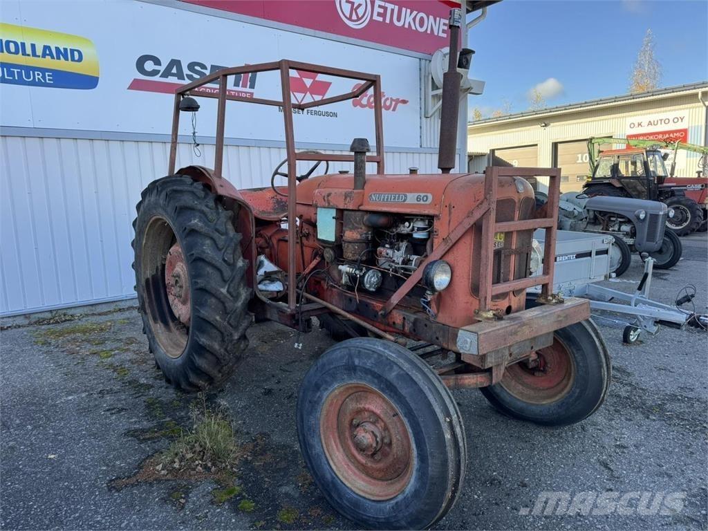 Nuffield 460 Traktoren