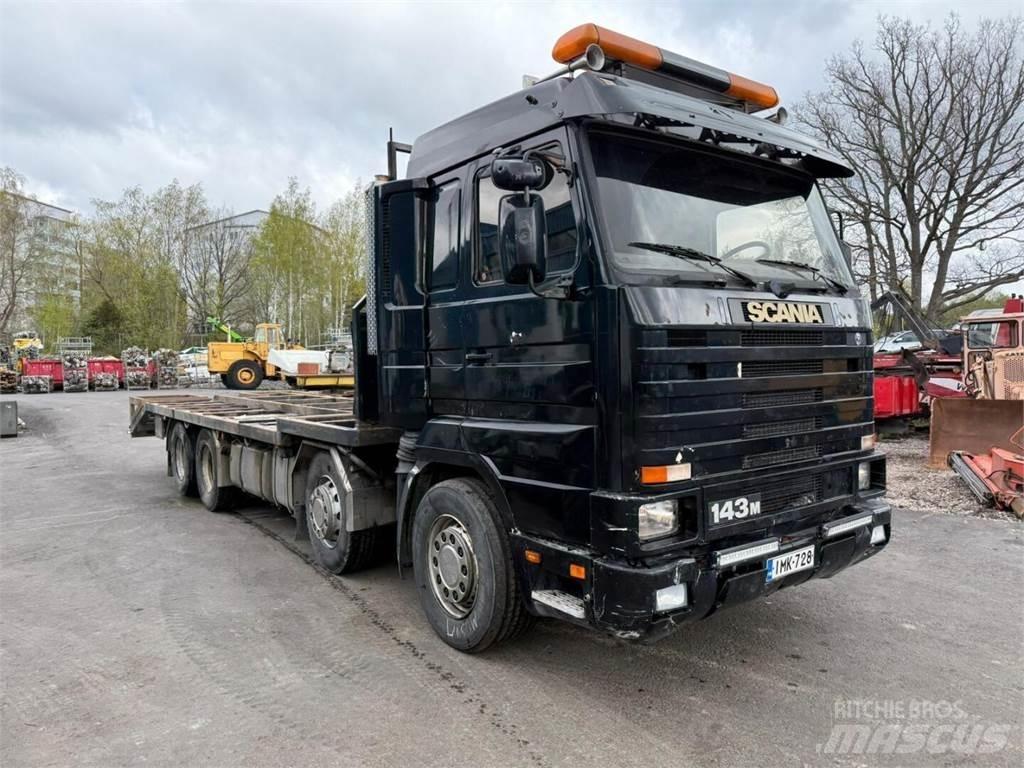 Scania R 143 8x2 Autotransporter