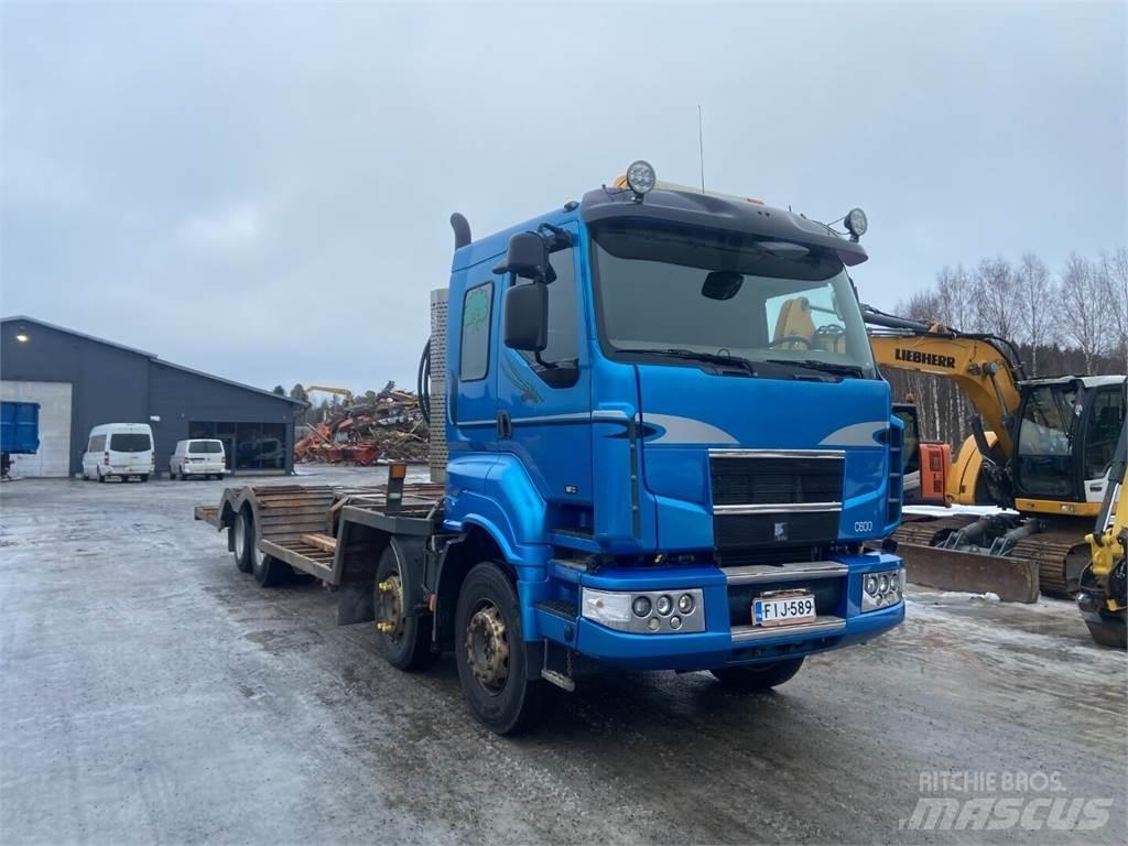 Sisu C 600 2+2 Forsttransportfahrzeuge