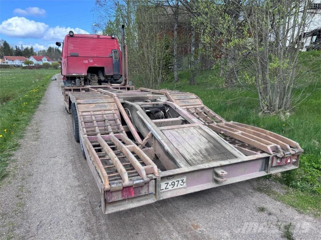 Sisu SM300 6X2 Forsttransportfahrzeuge
