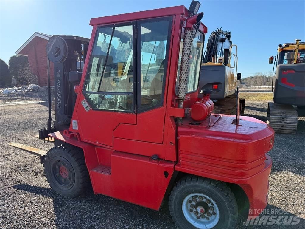 Toyota 02-5 FD35 Dieselstapler