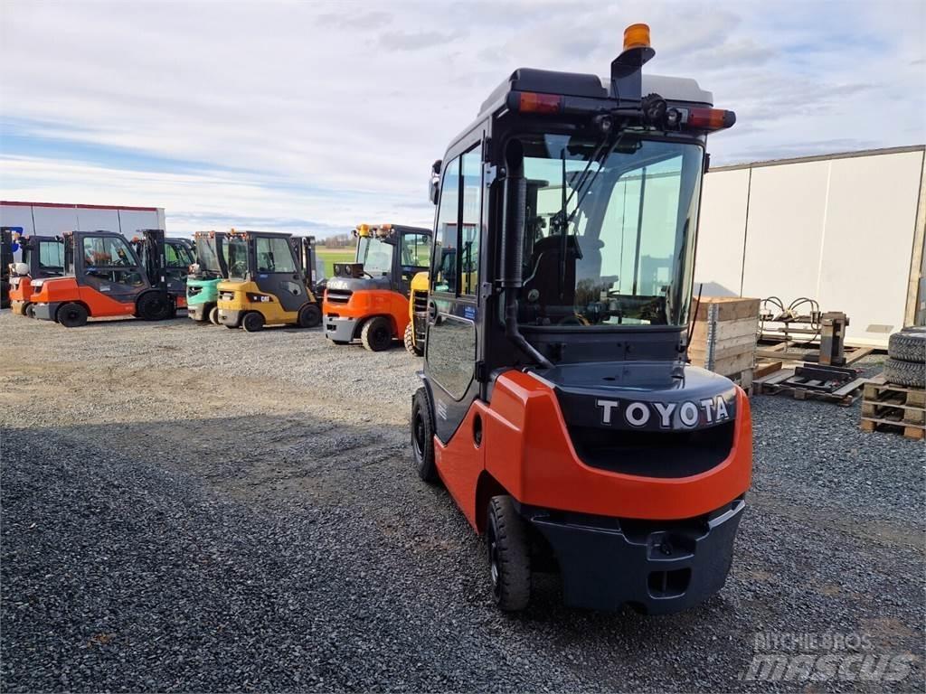 Toyota 52-8FDF25 Dieselstapler