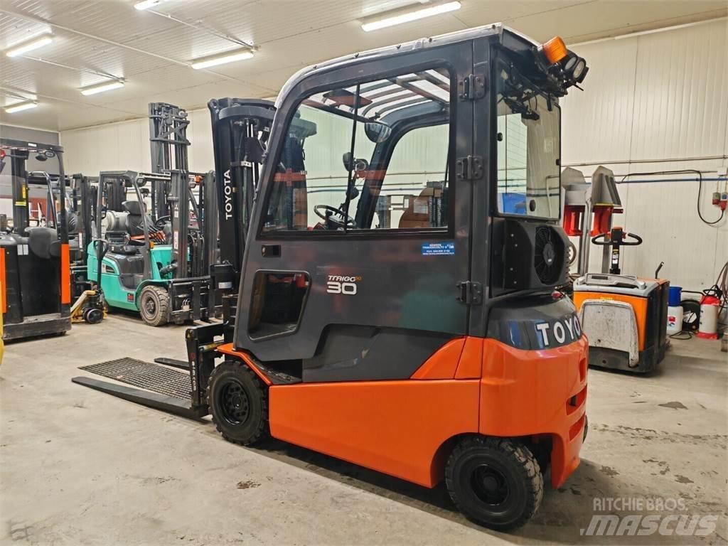 Toyota 8FBMT30 Elektrostapler