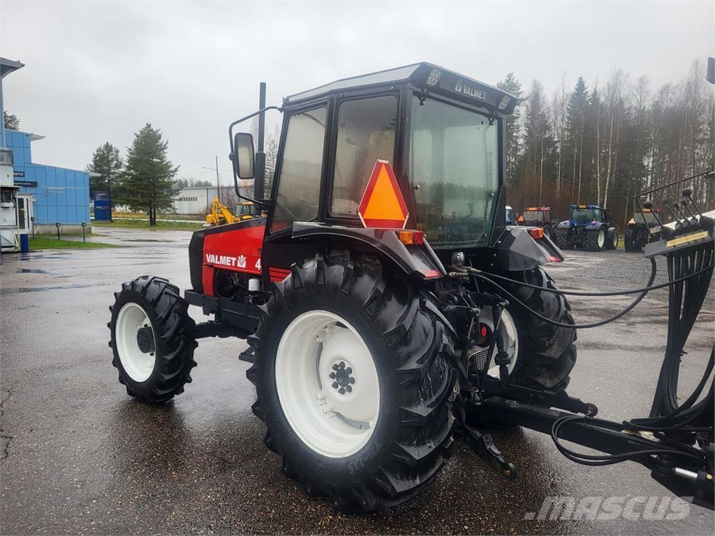 Valmet 455 Traktoren