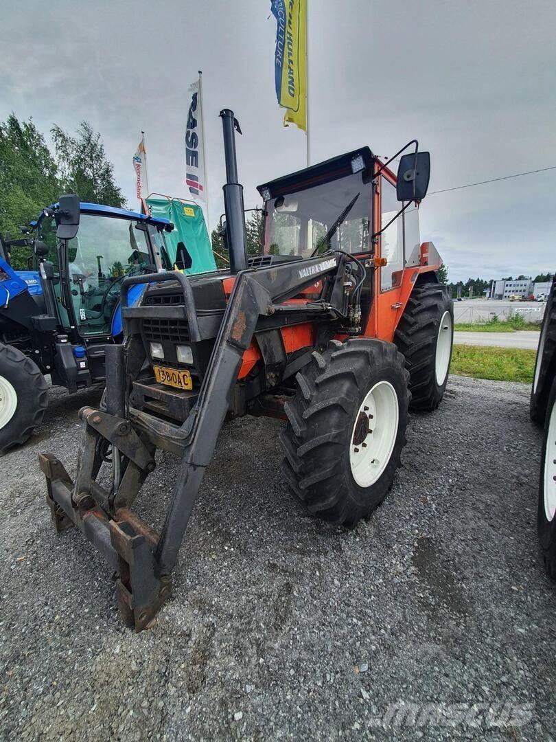 Valmet 605-4 EK Traktoren