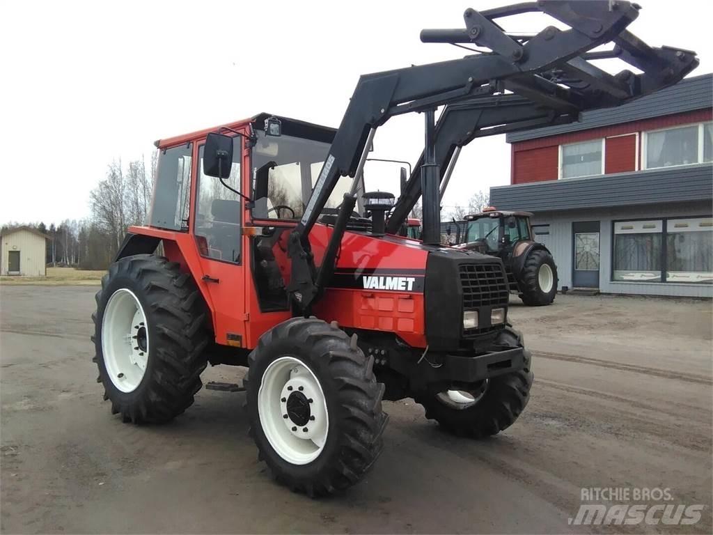 Valmet 605 T Traktoren