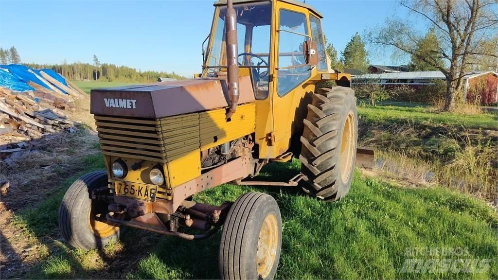 Valmet 702 Traktoren