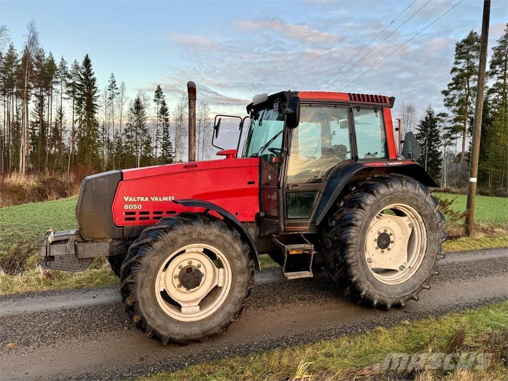 Valmet 8050 Traktoren
