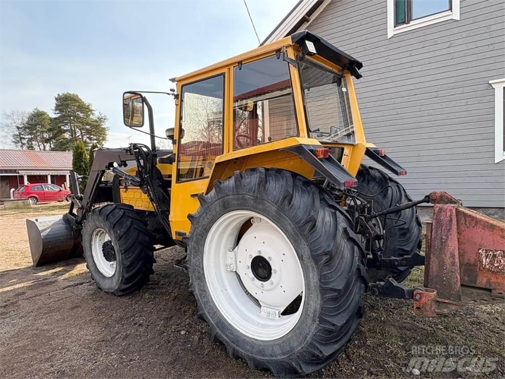 Valmet 915 Traktoren