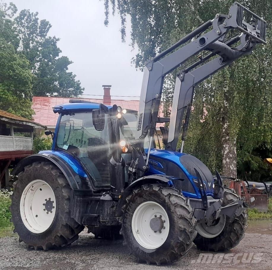 Valtra N134 Traktoren