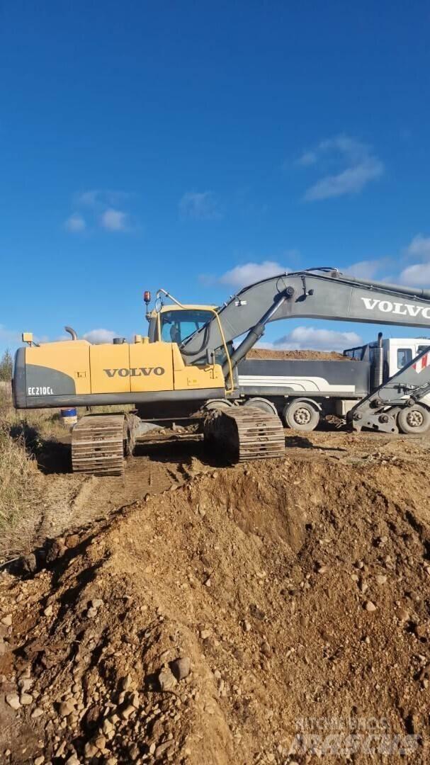 Volvo 210C Raupenbagger