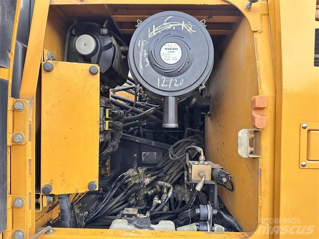 Volvo EC210CL Raupenbagger