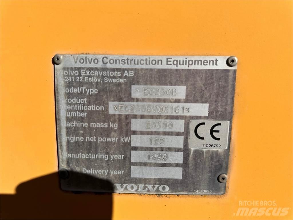 Volvo EC230B Raupenbagger