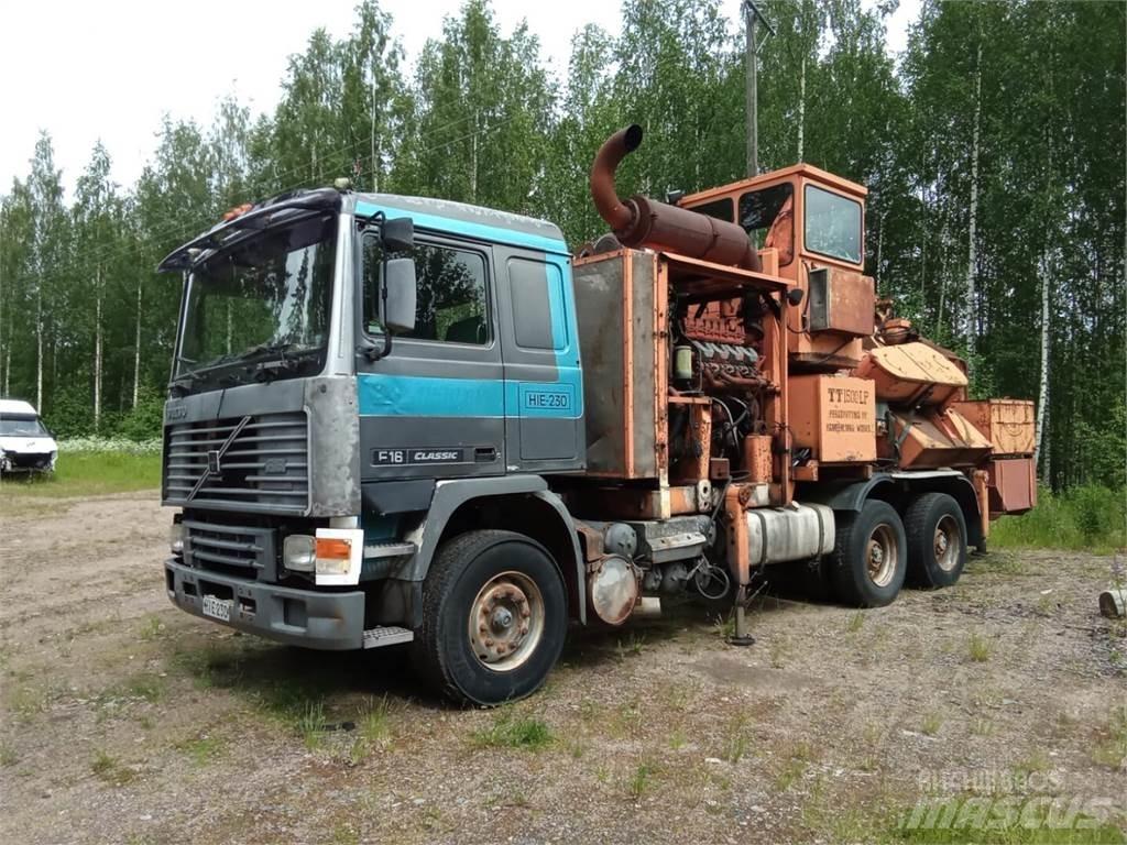 Volvo F16 Kleinholztransporter