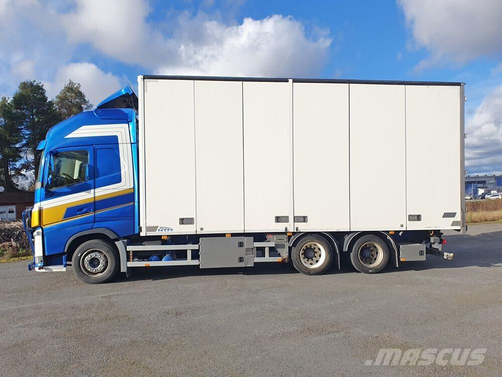 Volvo FH16 6x2 -17 Kofferaufbau