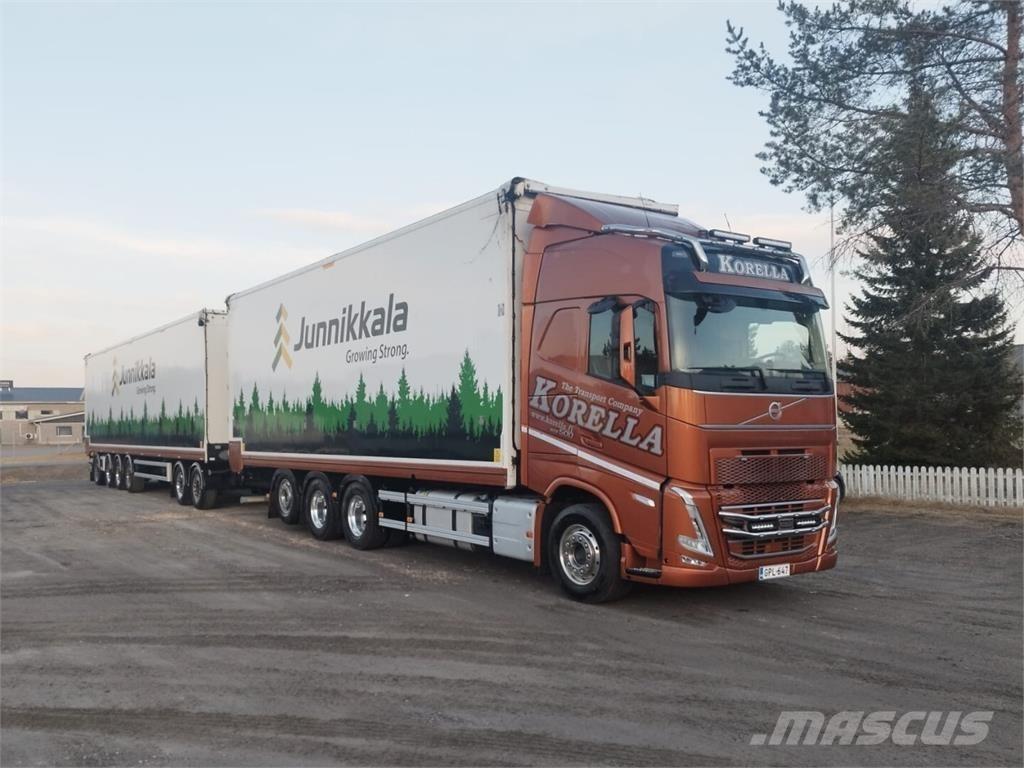 Volvo FH500TC 8x4 Kleinholztransporter