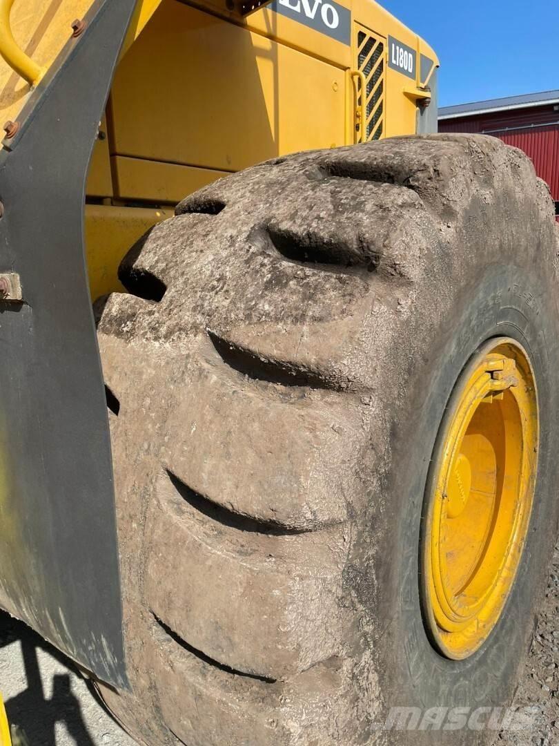 Volvo L180D Radlader