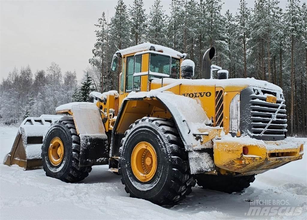 Volvo L220E Radlader