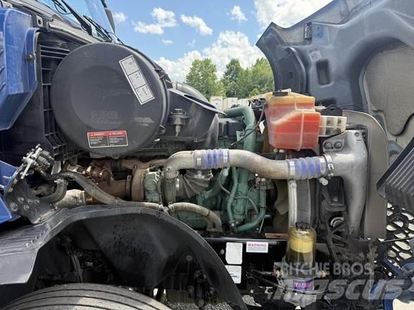 Volvo VNL64T860 Sattelzugmaschinen
