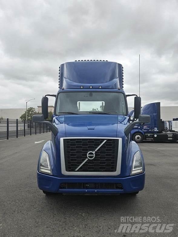 Volvo VNR64T300 Sattelzugmaschinen