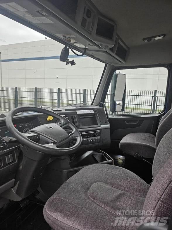 Volvo VNR64T300 Sattelzugmaschinen
