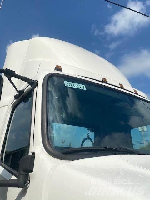 Volvo VNR64T300 Sattelzugmaschinen