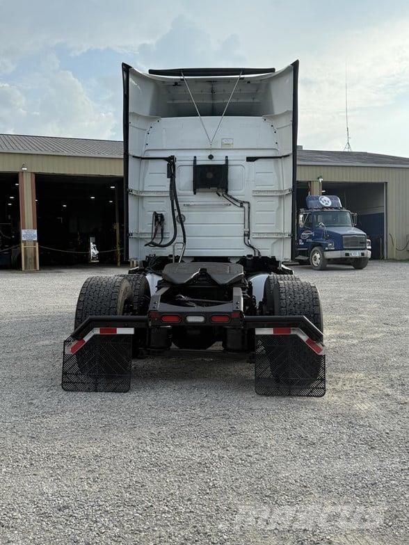 Volvo VNR64T640 Sattelzugmaschinen