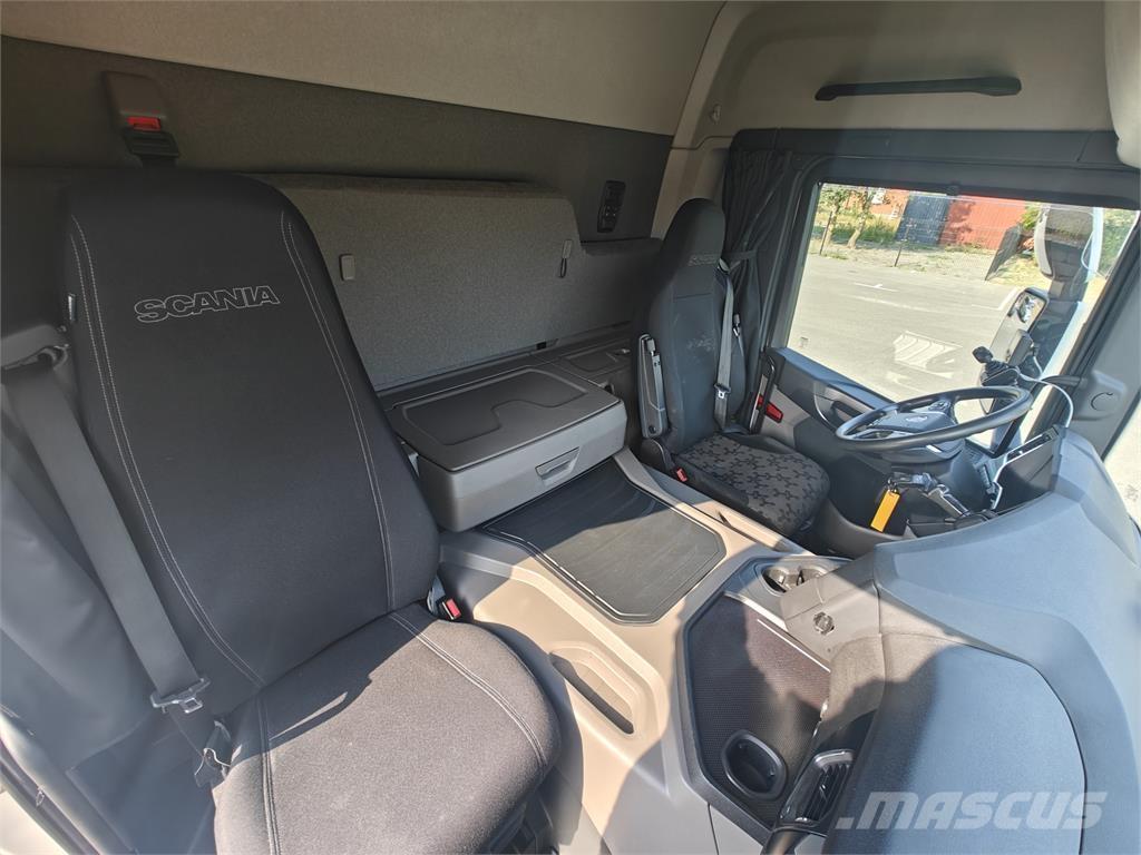 Scania P450 Abrollkipper