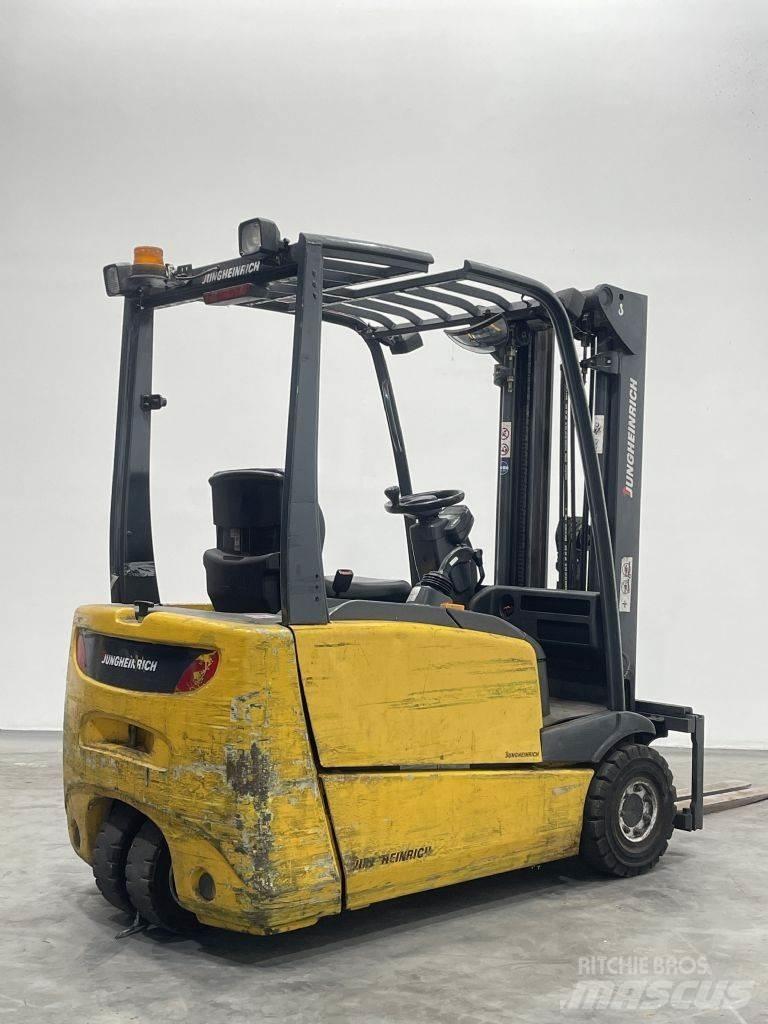 Jungheinrich EFG 216 Elektrostapler