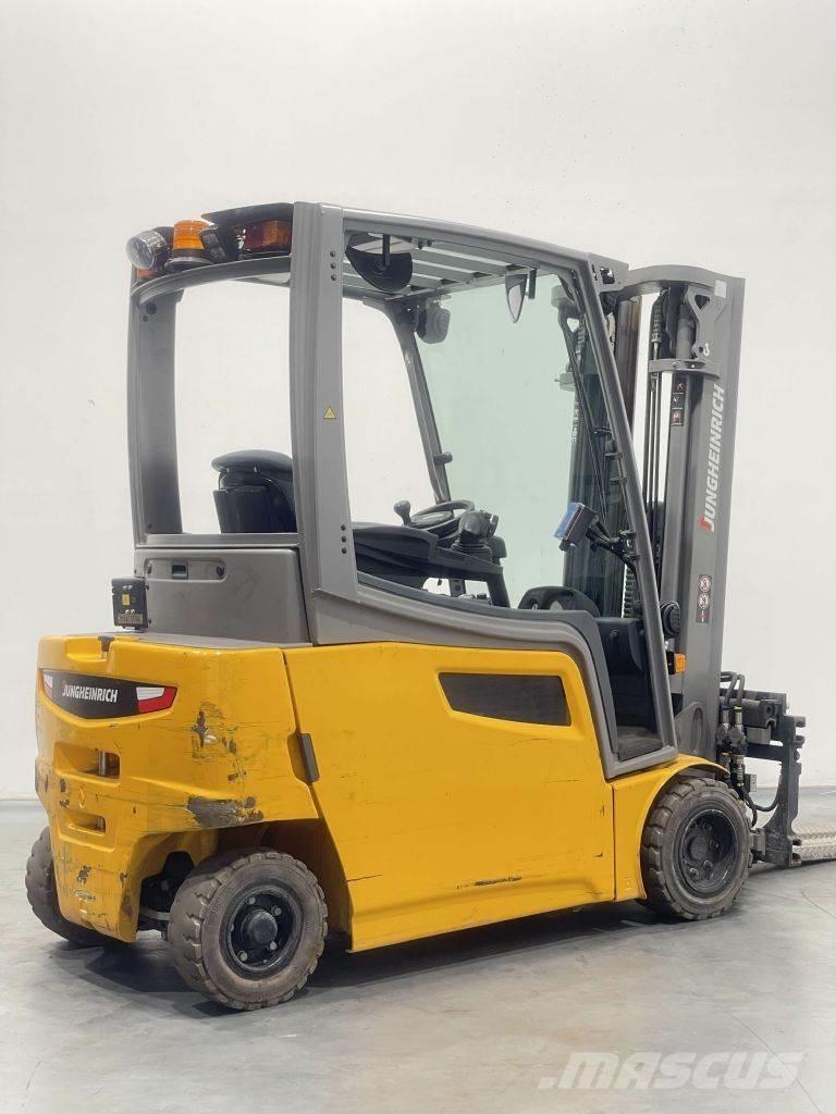 Jungheinrich EFG 320 Elektrostapler