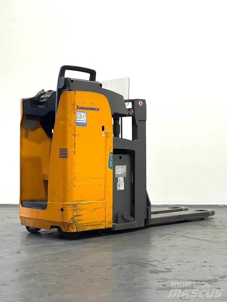 Jungheinrich ESD 120 Deichselstapler