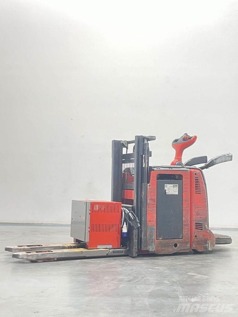 Linde D12AP-133 Deichselstapler
