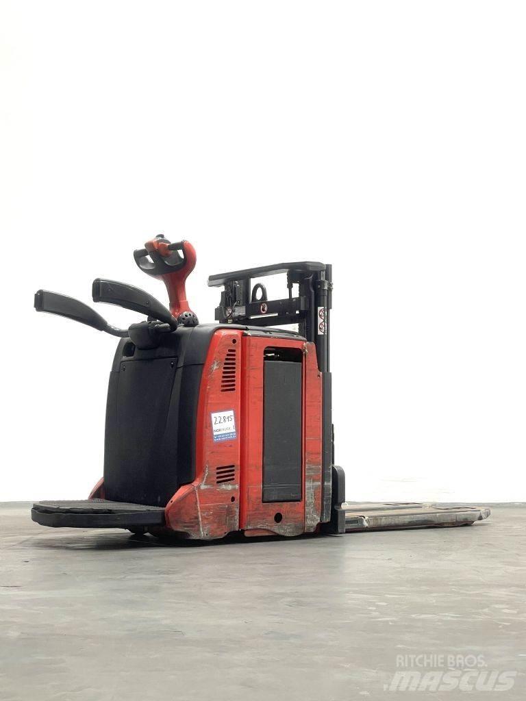 Linde D12HPAP Deichselstapler