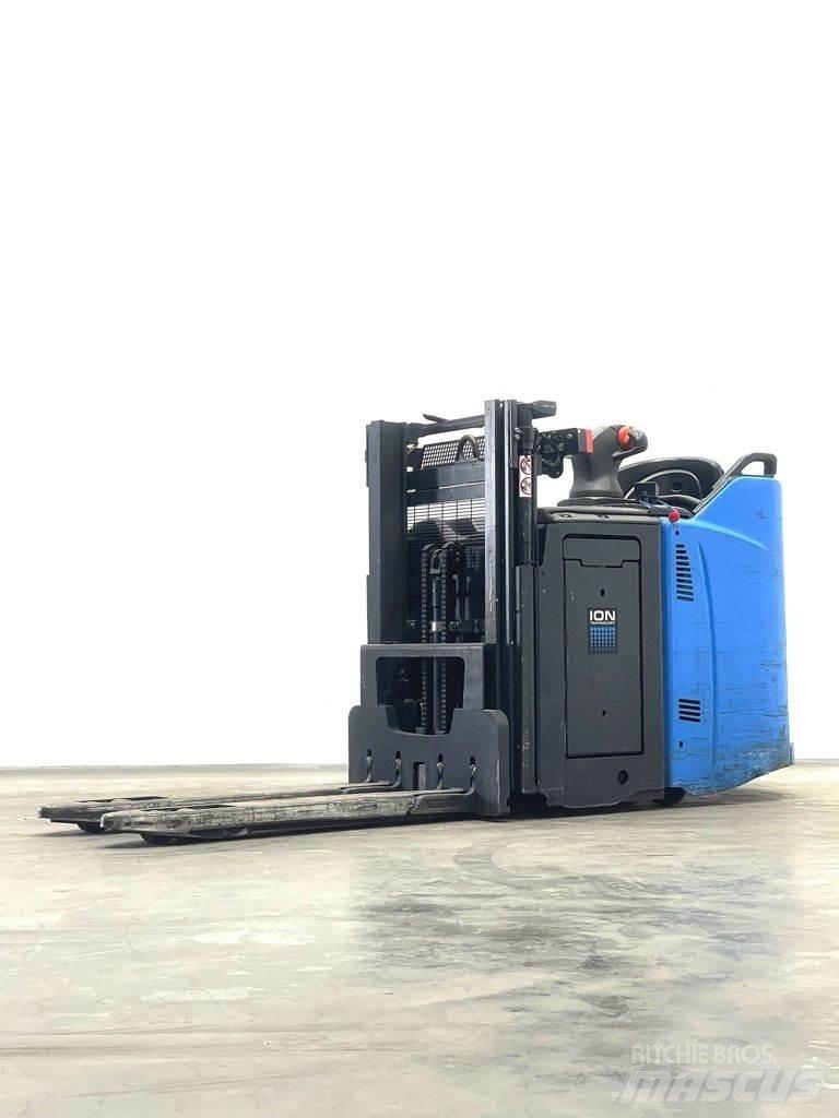 Linde D12HPSP-133 Deichselstapler