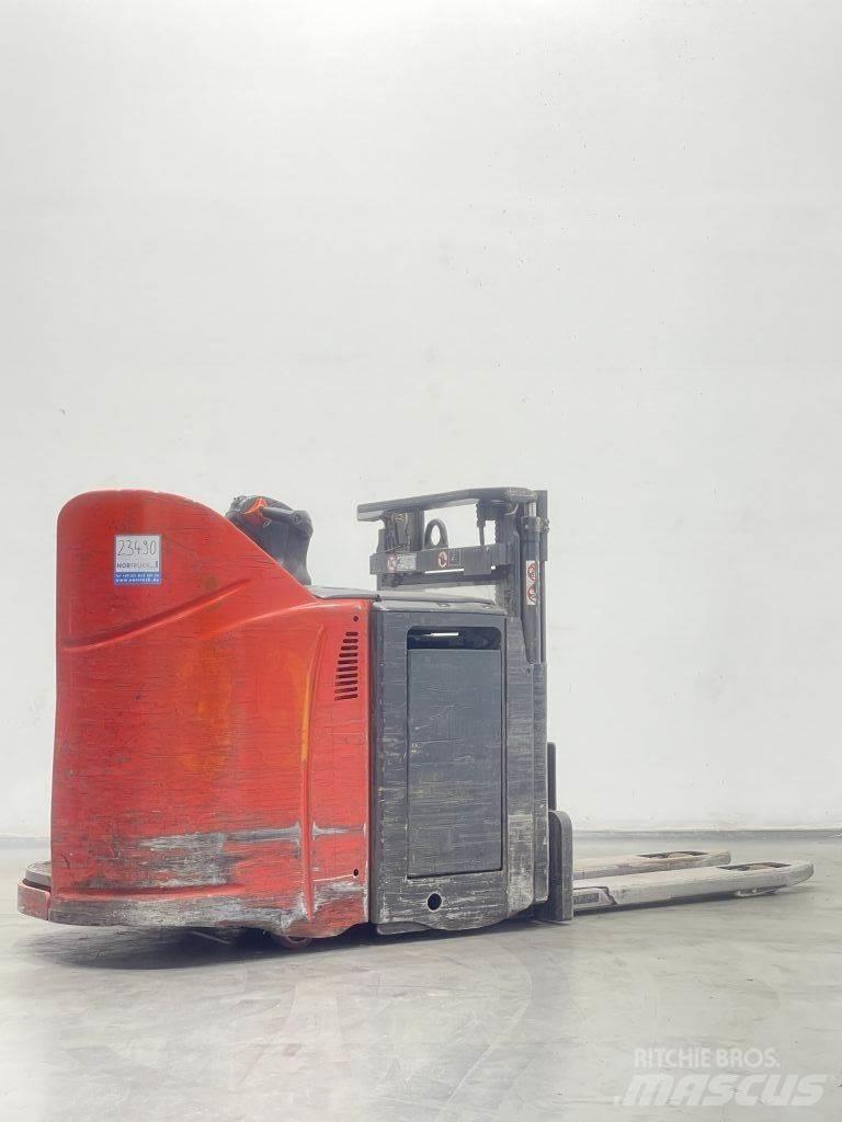 Linde D12HPSP-133 Deichselstapler