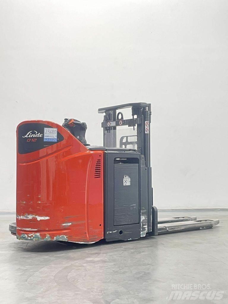 Linde D12HPSP-133 Deichselstapler
