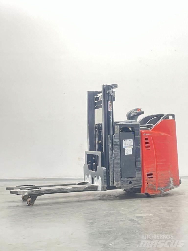 Linde D12SP-133 Deichselstapler