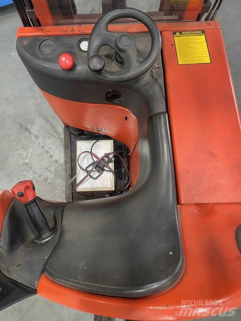 Linde E10-334 Selbstfahrstapler